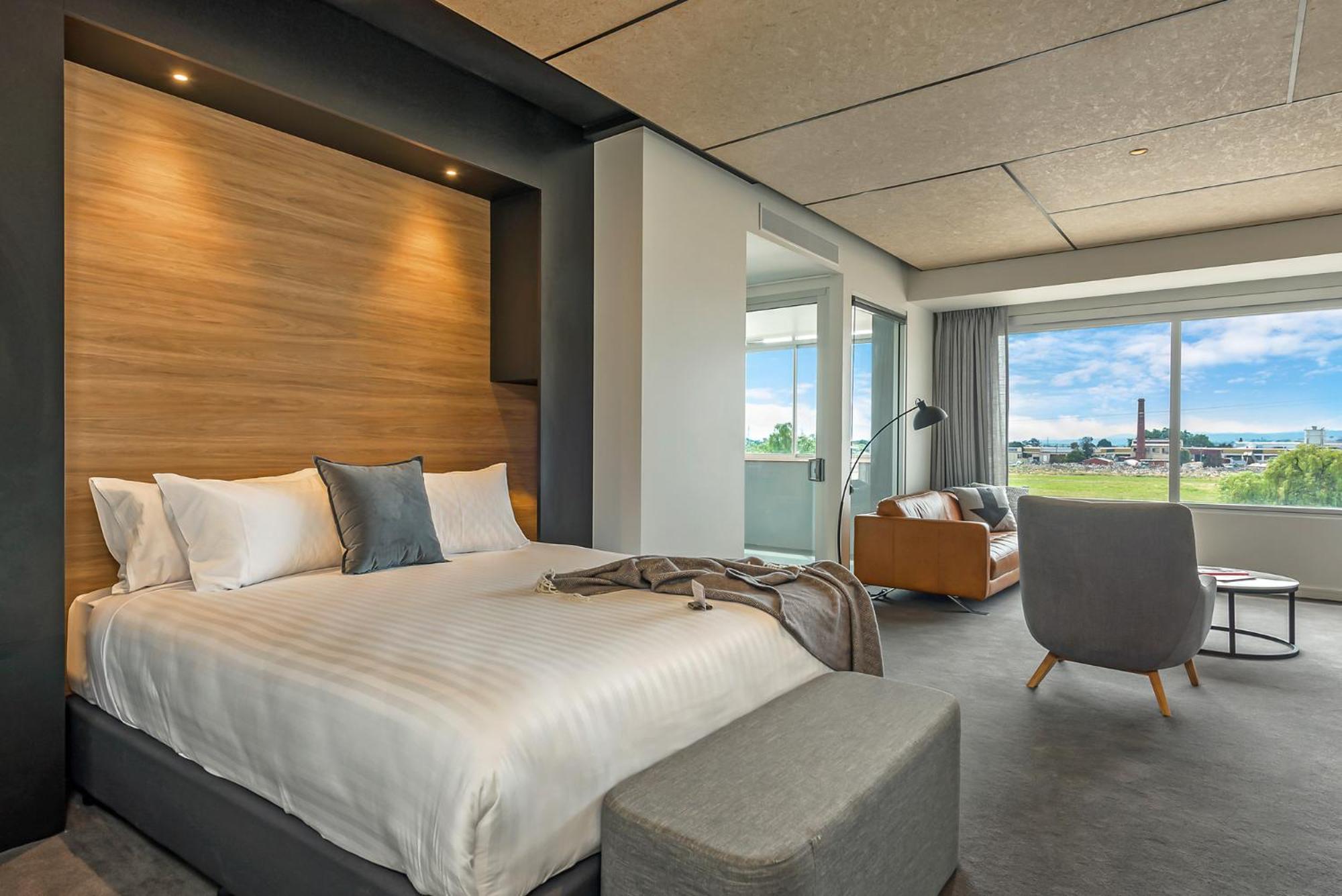 Peppers Silo Hotel Launceston Bilik gambar A bedroom at the hotel