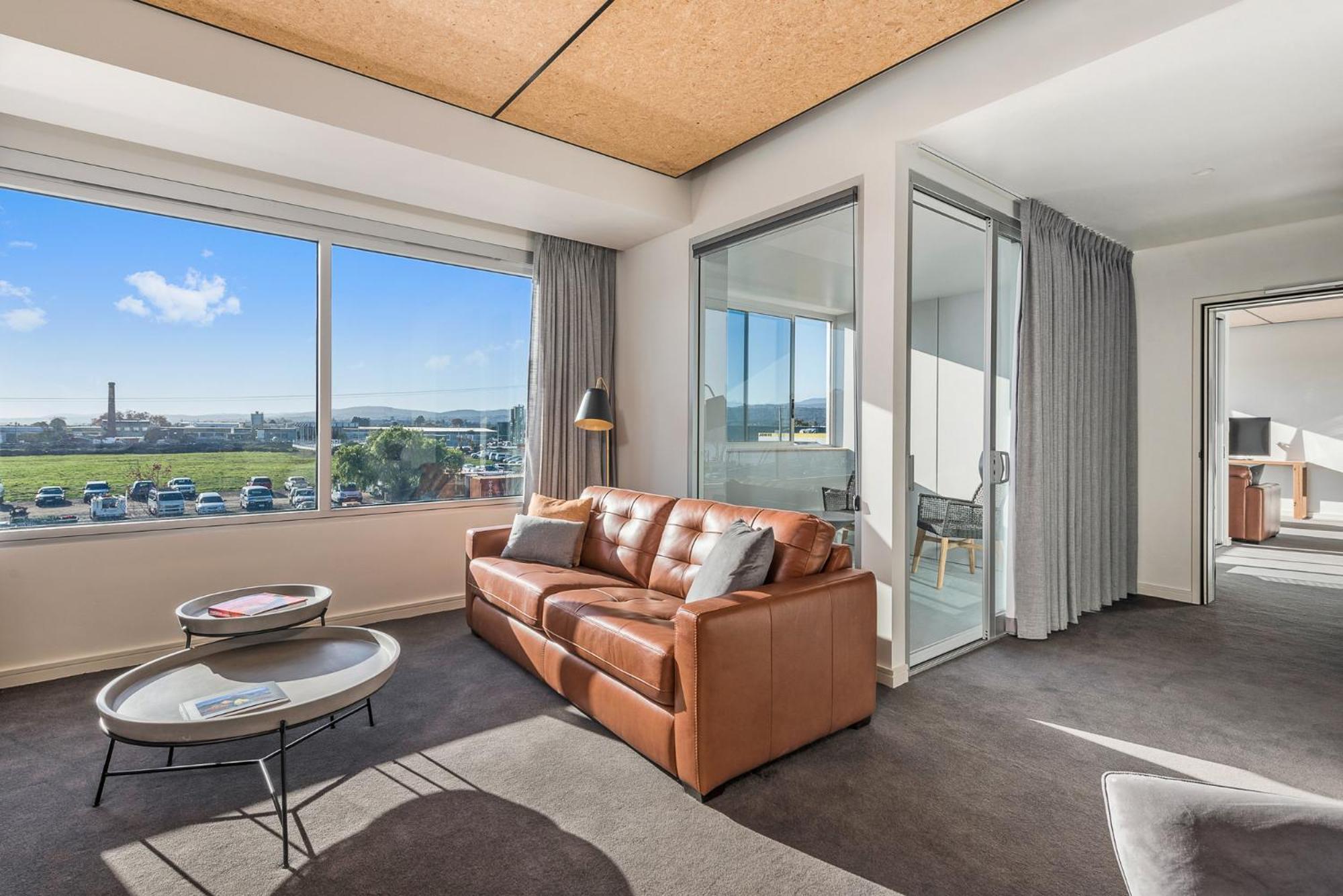 Peppers Silo Hotel Launceston Luaran gambar Living room