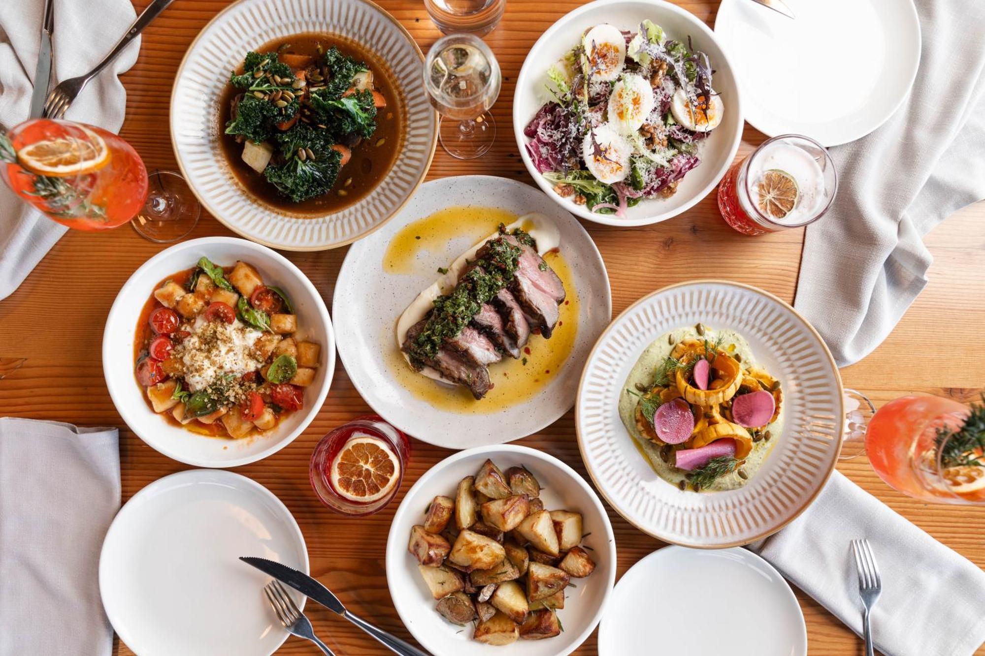 Peppers Silo Hotel Launceston Luaran gambar Dishes at the restaurant