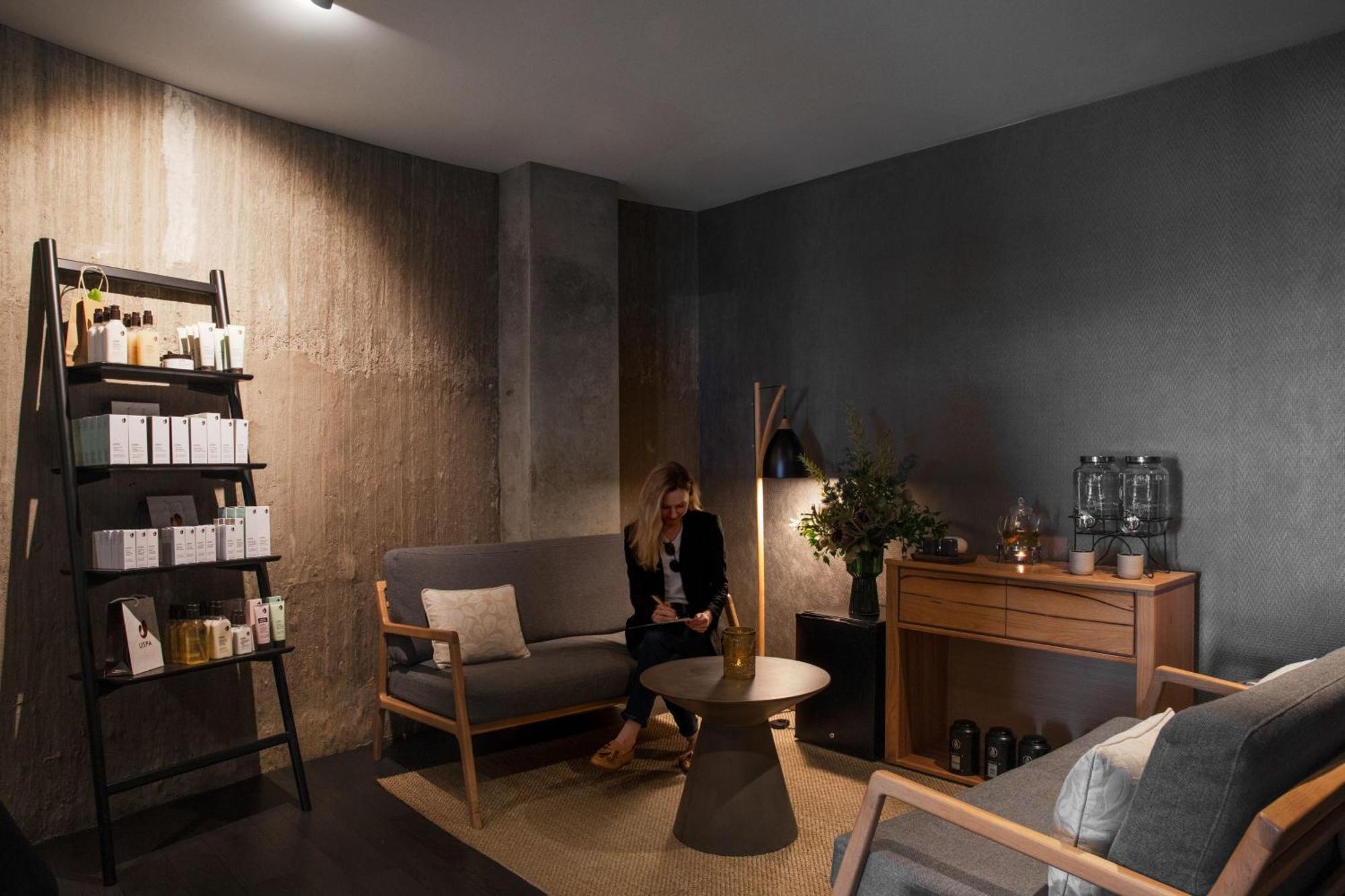 Peppers Silo Hotel Launceston Luaran gambar The interior of the store