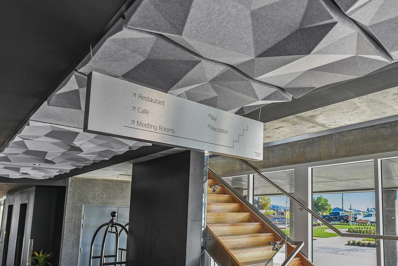 Peppers Silo Hotel Launceston Luaran gambar The interior of the new terminal