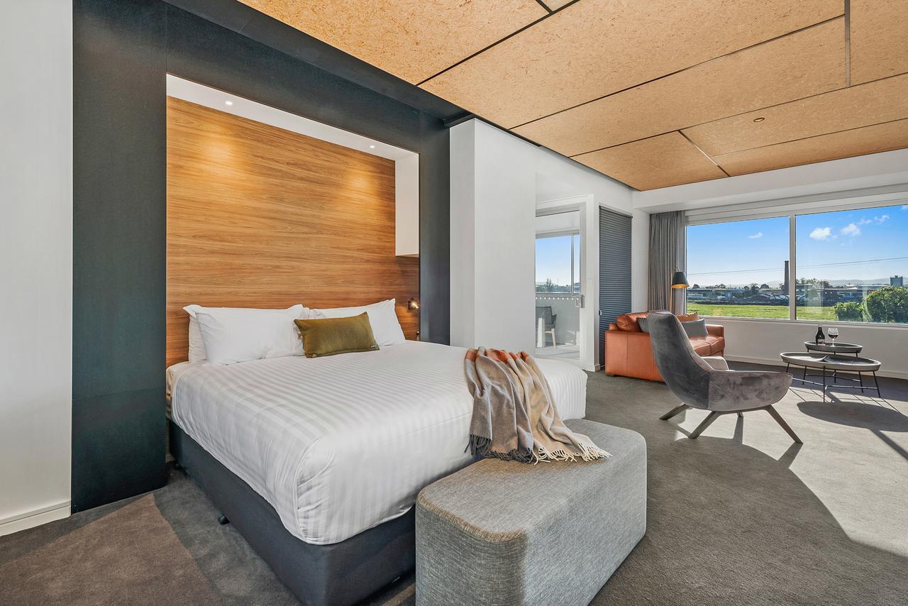 Peppers Silo Hotel Launceston Luaran gambar A suite at the hotel
